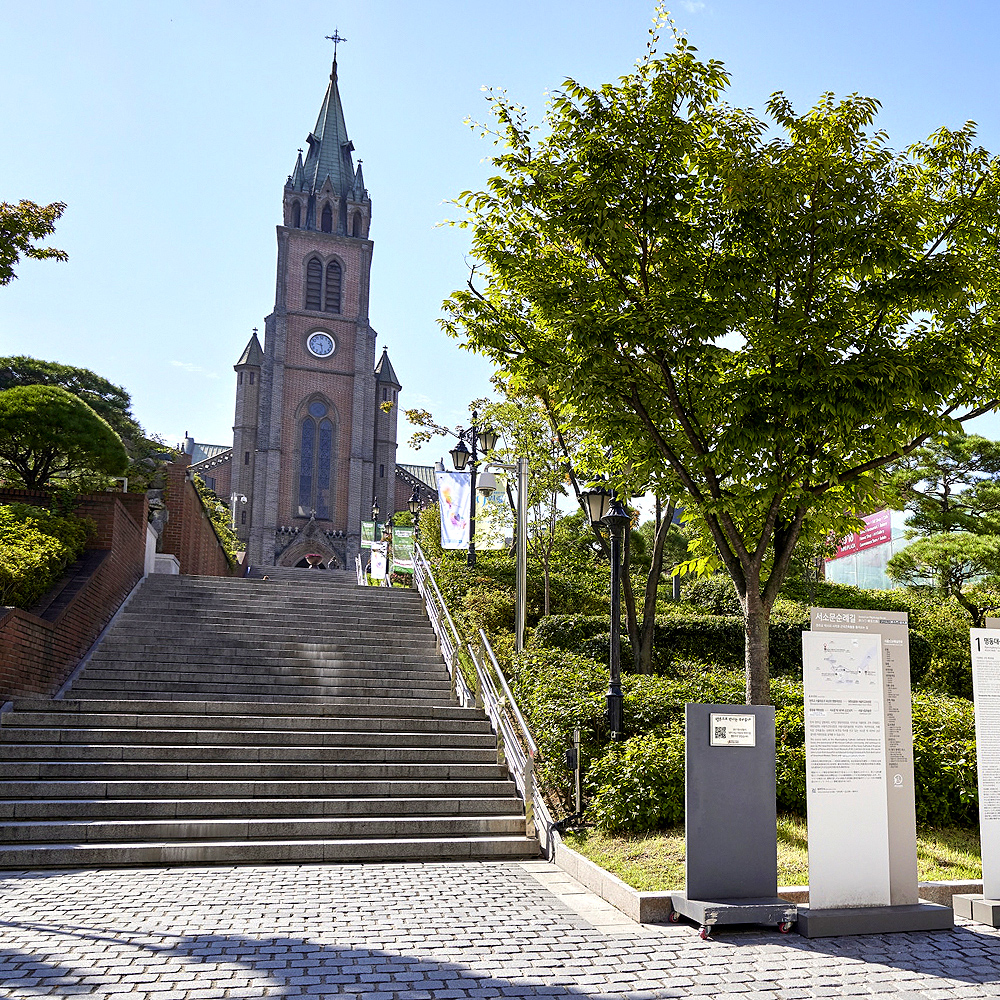 주교좌명동대성당