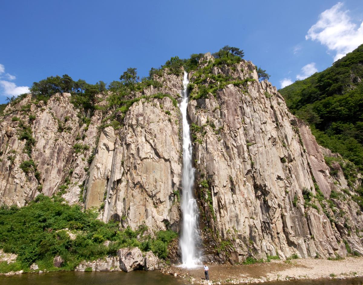 a896a7ebb51bc0e43a45d3b953fdbf19_1758113959_96.jpg a896a7ebb51bc0e43a45d3b953fdbf19_1758113959_96.jpg