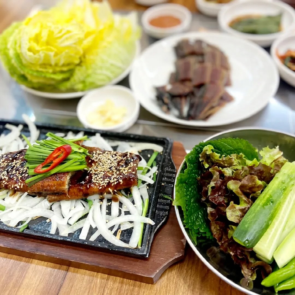 8c72a71f8354e075fca35972b09d9338_1760319515.jpg 8c72a71f8354e075fca35972b09d9338_1760319515.jpg