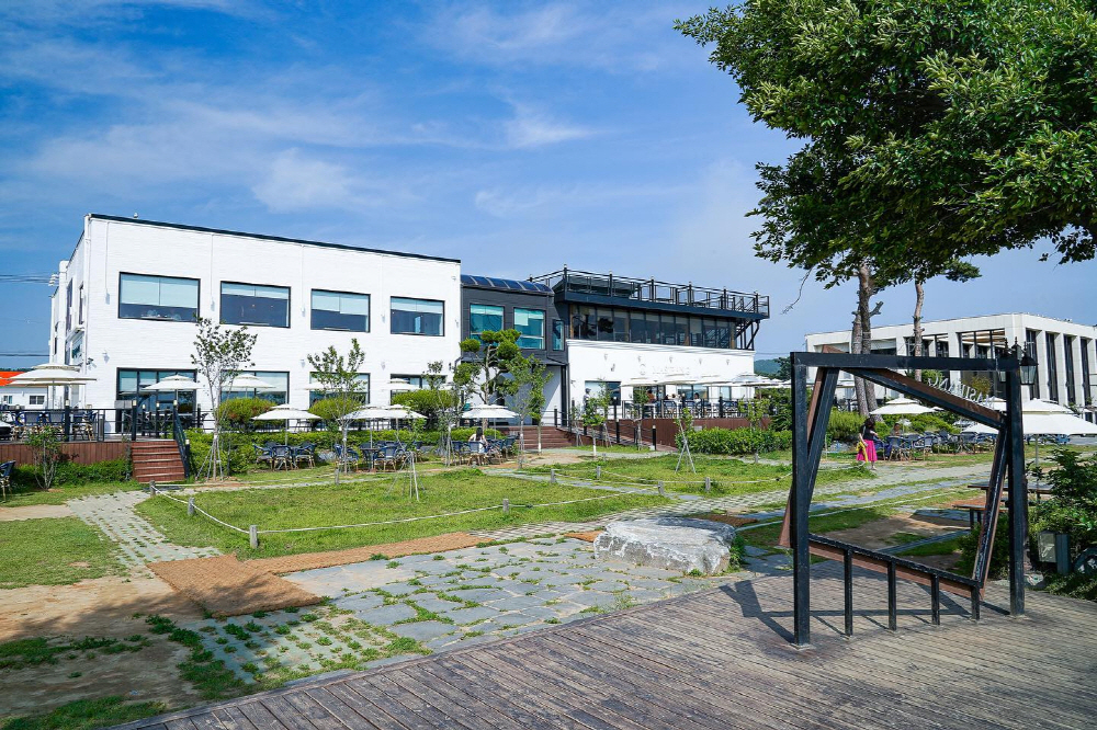 ea531cee8febed752ab7ead25f9476f1_1760224759_56.jpg ea531cee8febed752ab7ead25f9476f1_1760224759_56.jpg