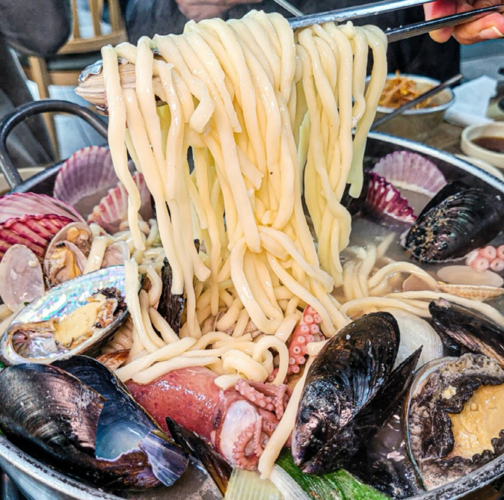 ea531cee8febed752ab7ead25f9476f1_1760228701_34.jpg ea531cee8febed752ab7ead25f9476f1_1760228701_34.jpg