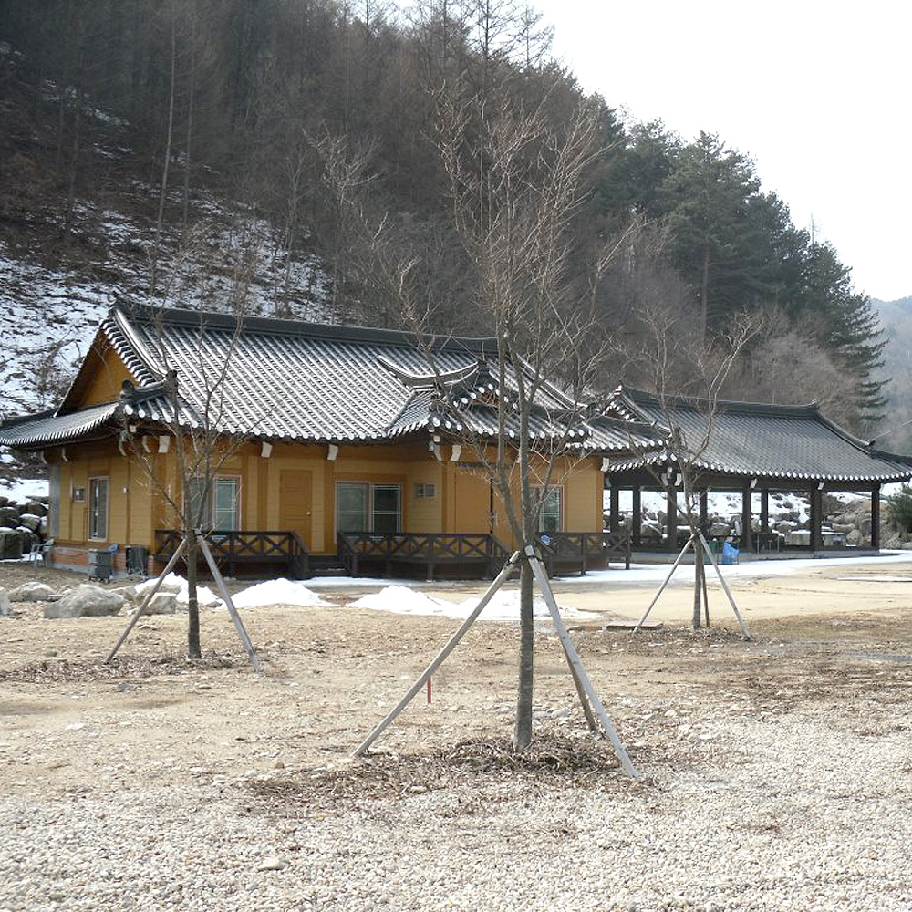 보랏빛산채마을