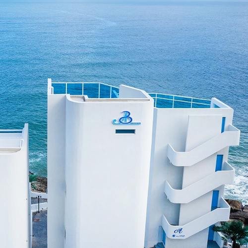 어보브블루 풀빌라