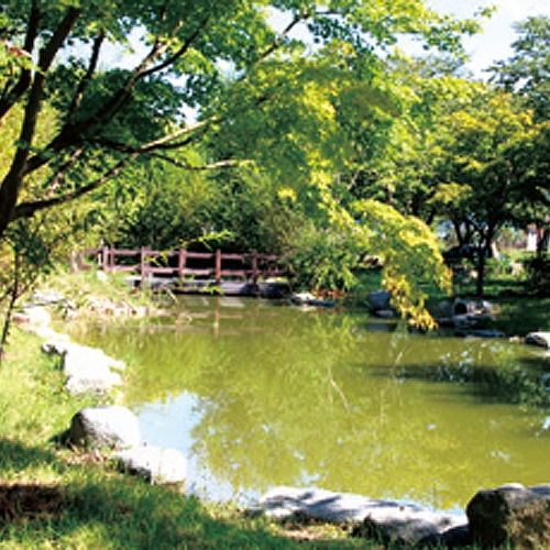 조산무더기와 생태연못