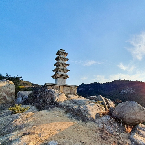 경주남산 늠비봉오층석탑