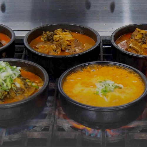 뼈큰감자탕 진영점