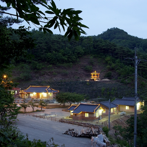 하늘과닿은 황장재펜션